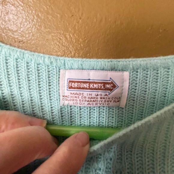 Vintage Fortune Knits , Inc. size medium light blue sweater. - Picture 5 of 5